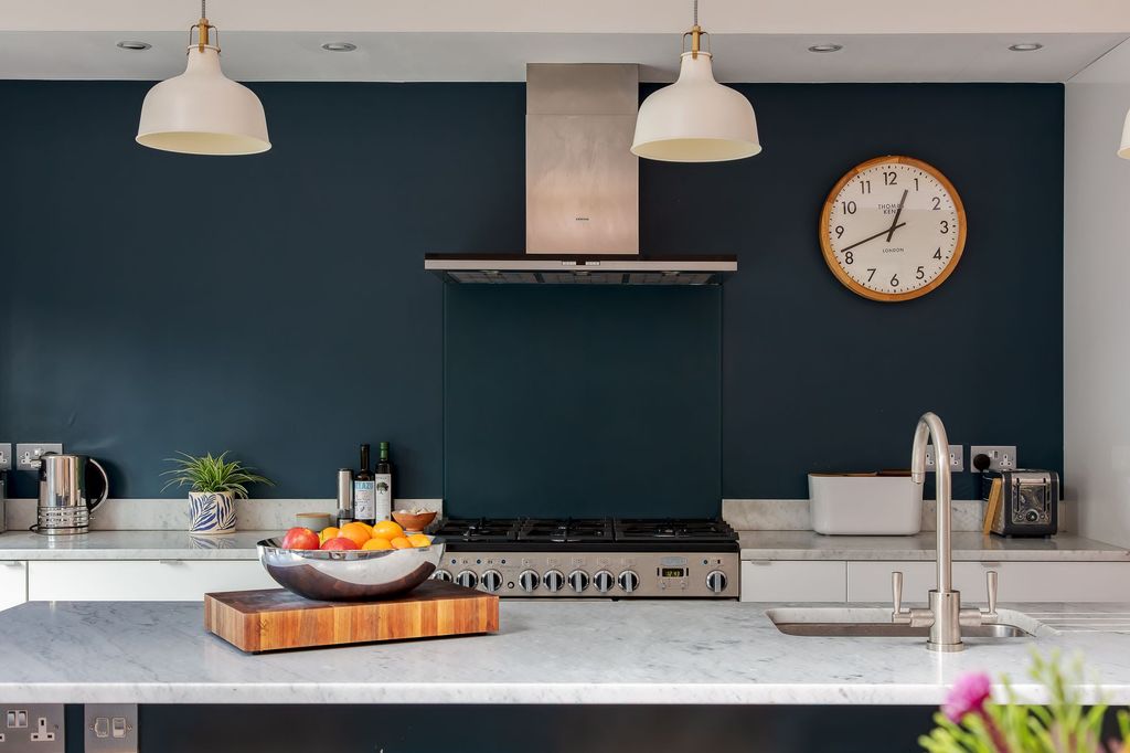 Property photo 3 of 24