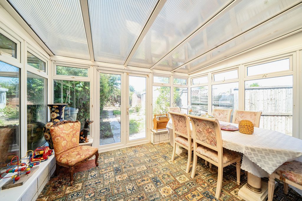 Property photo 3 of 20 1469763-19-6A328c...