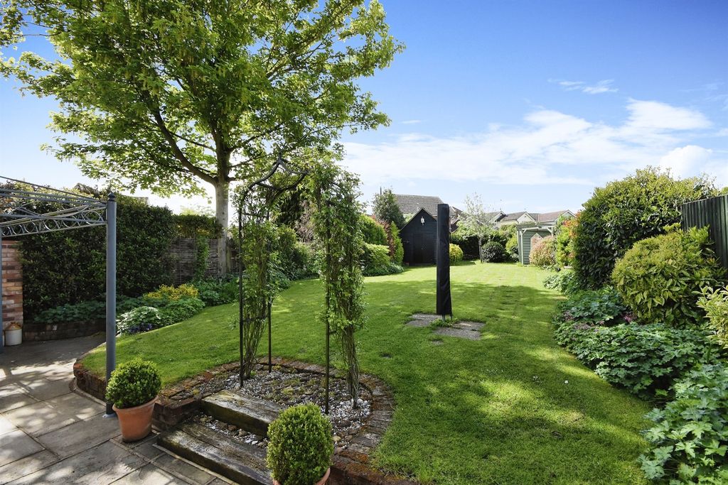 Property photo 2 of 23