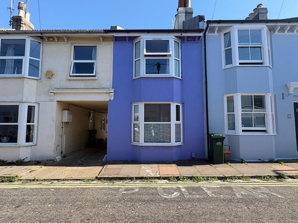 Property photo 1 of 14