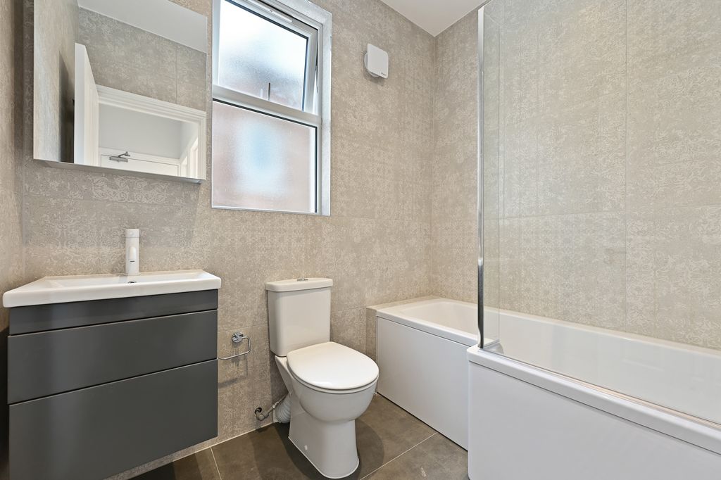 Property photo 2 of 10 1