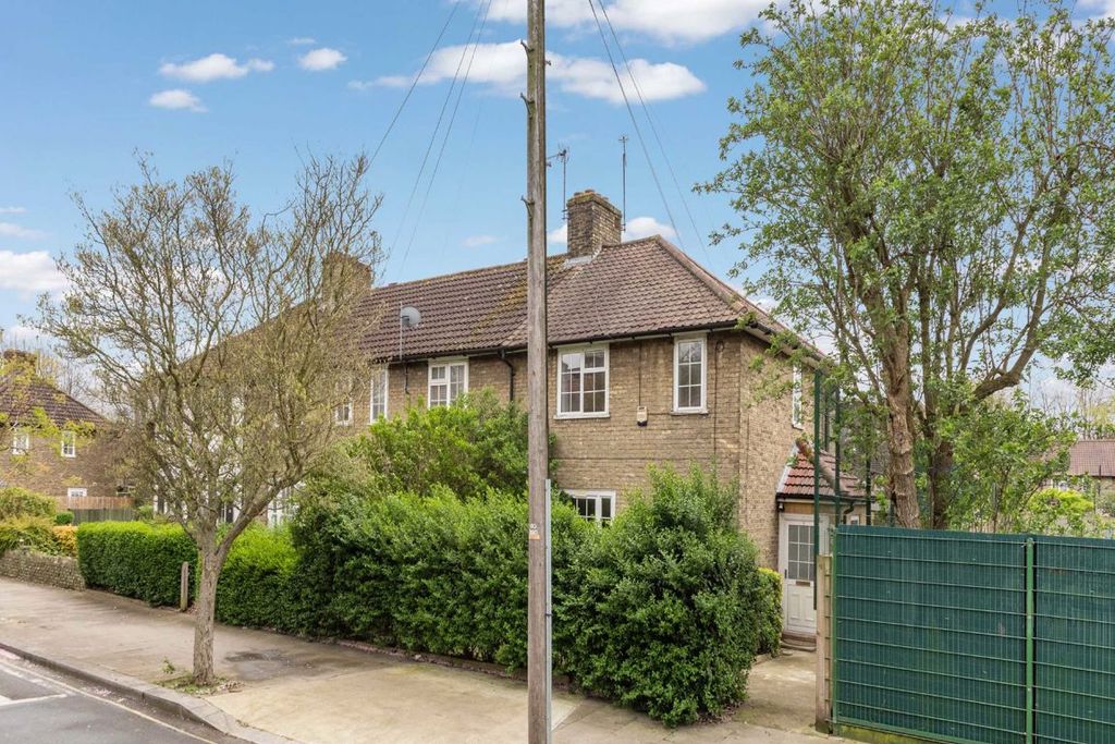 Property photo 1 of 9