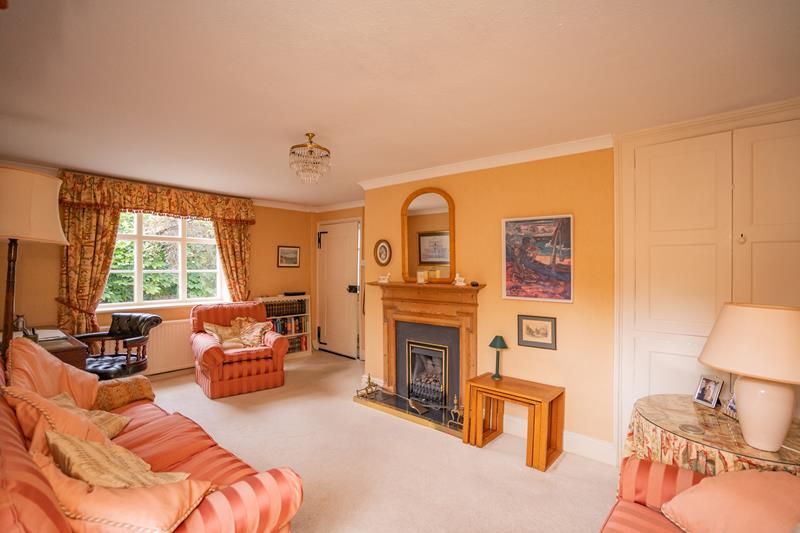 Property photo 2 of 11 Photo 3