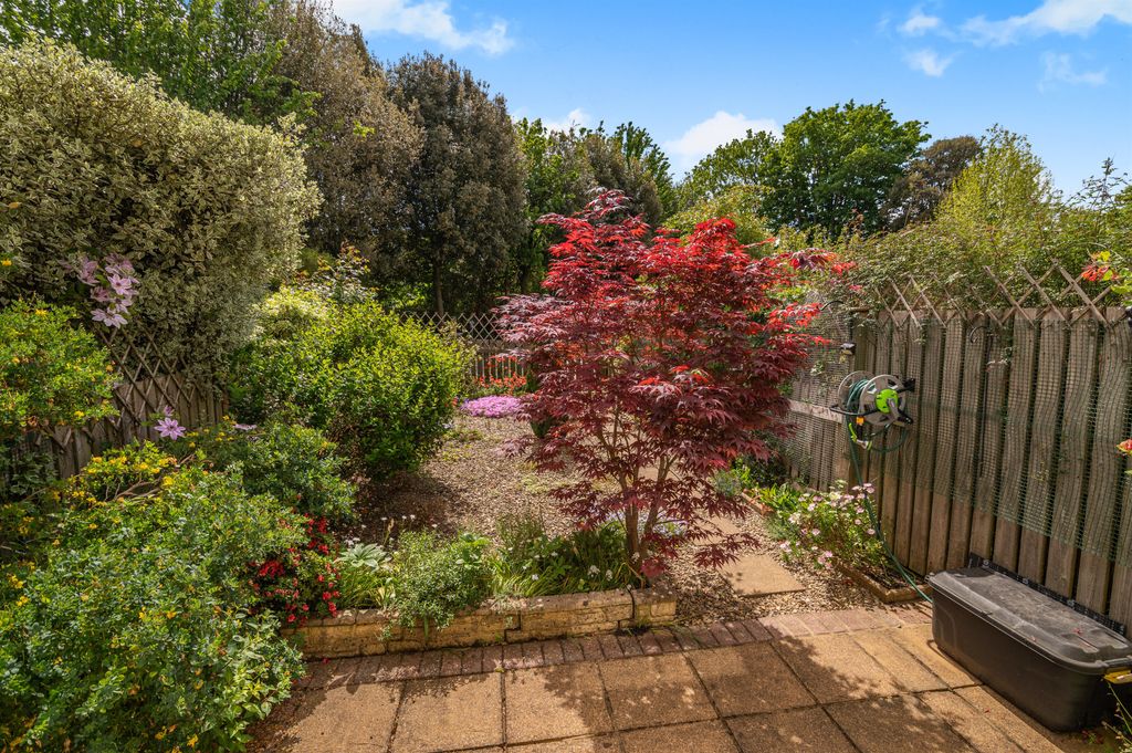 Property photo 2 of 22