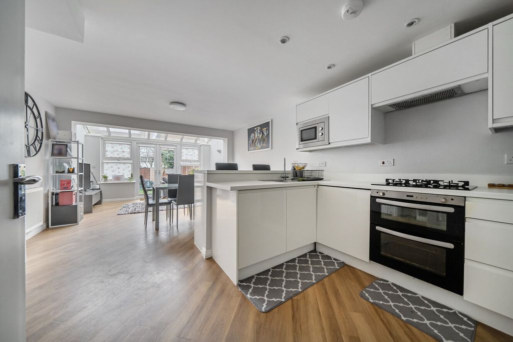 Property photo 3 of 26 Picture No. 55