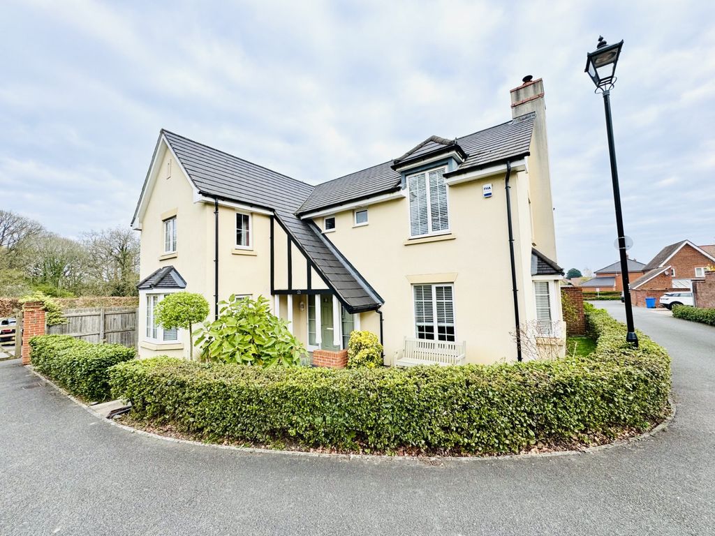 Property photo 1 of 20