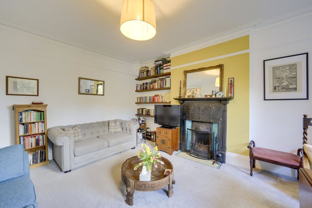 Property photo 3 of 15
