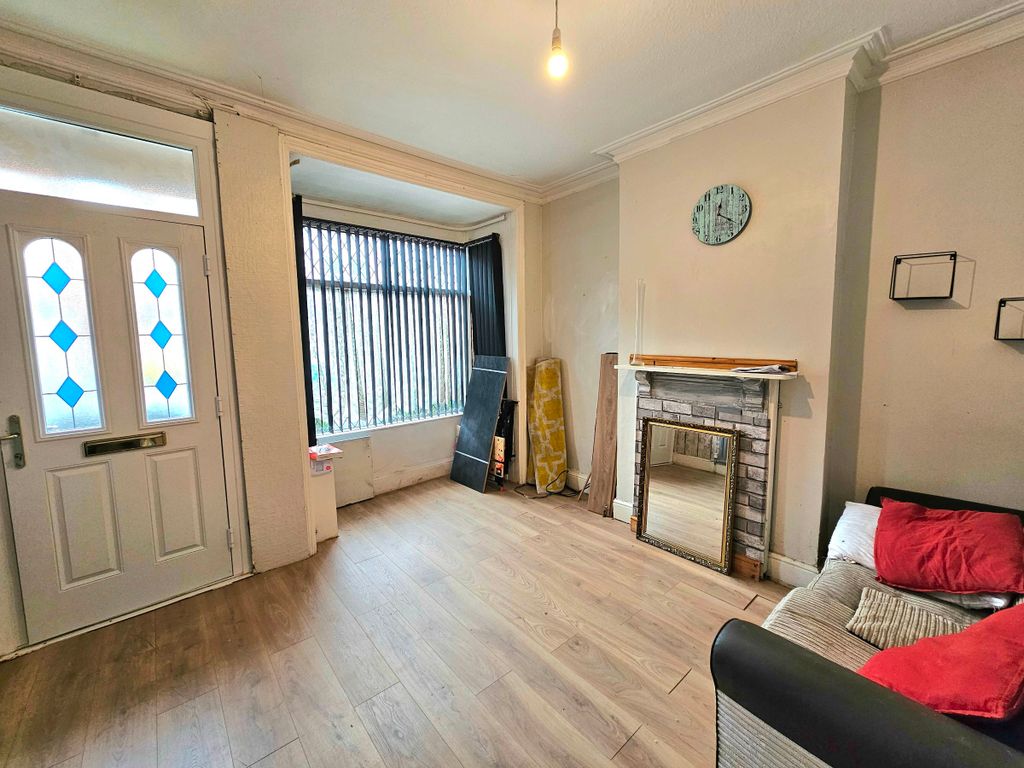 Property photo 2 of 19