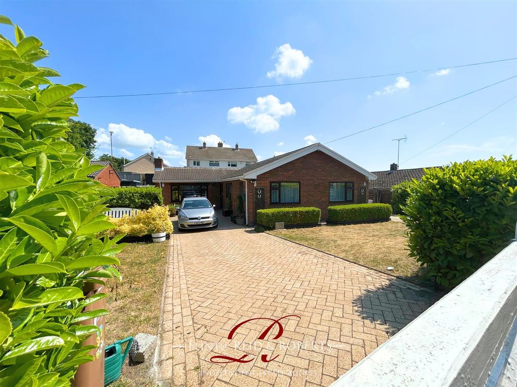 Property photo 1 of 28 11.Png