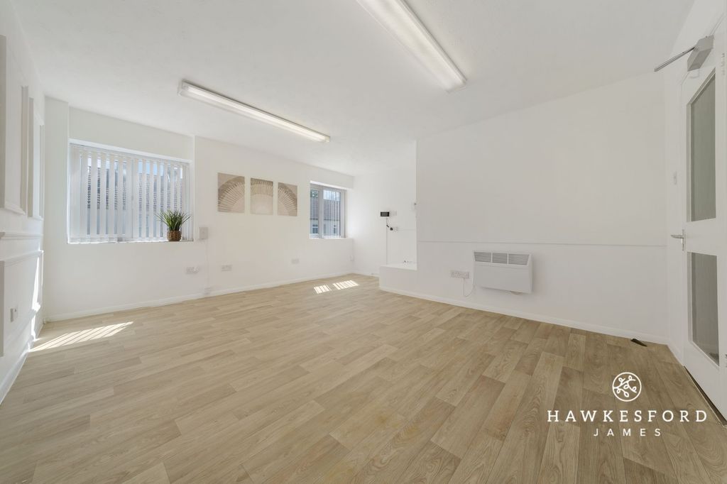 Property photo 2 of 8 Shakespeare Road, Sittingbourne - Office 1
