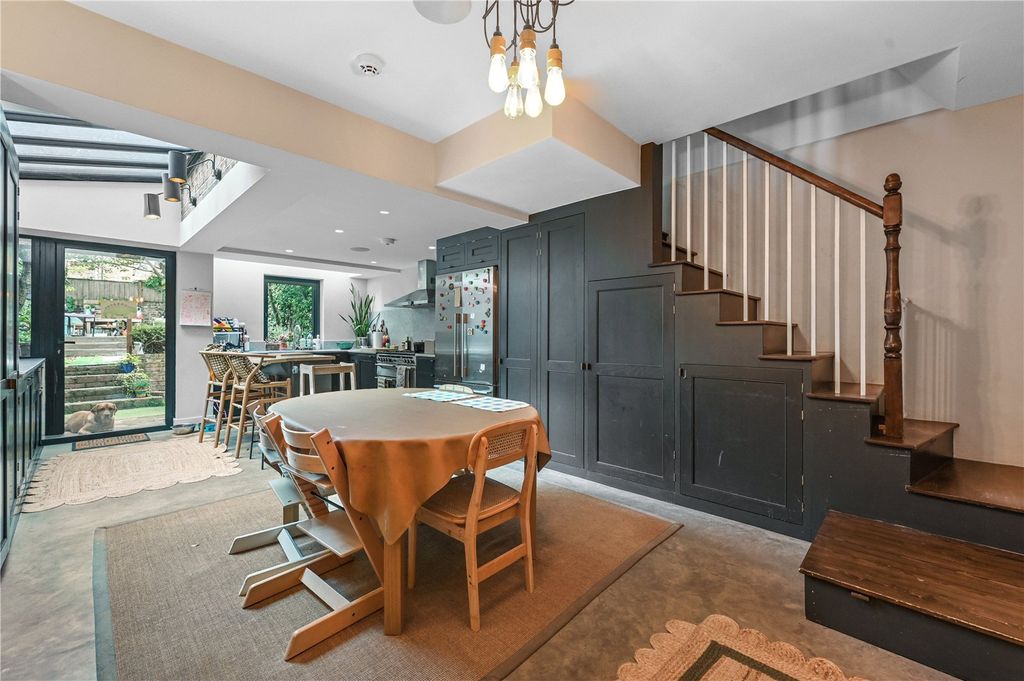 Property photo 1 of 21 Kitchen