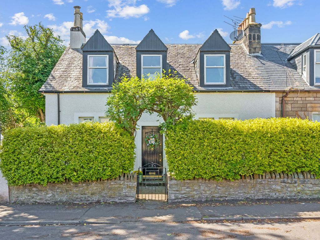 Property photo 1 of 33