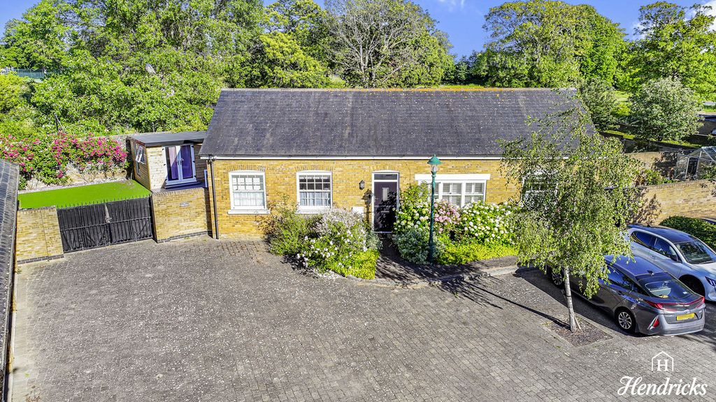 Property photo 1 of 26