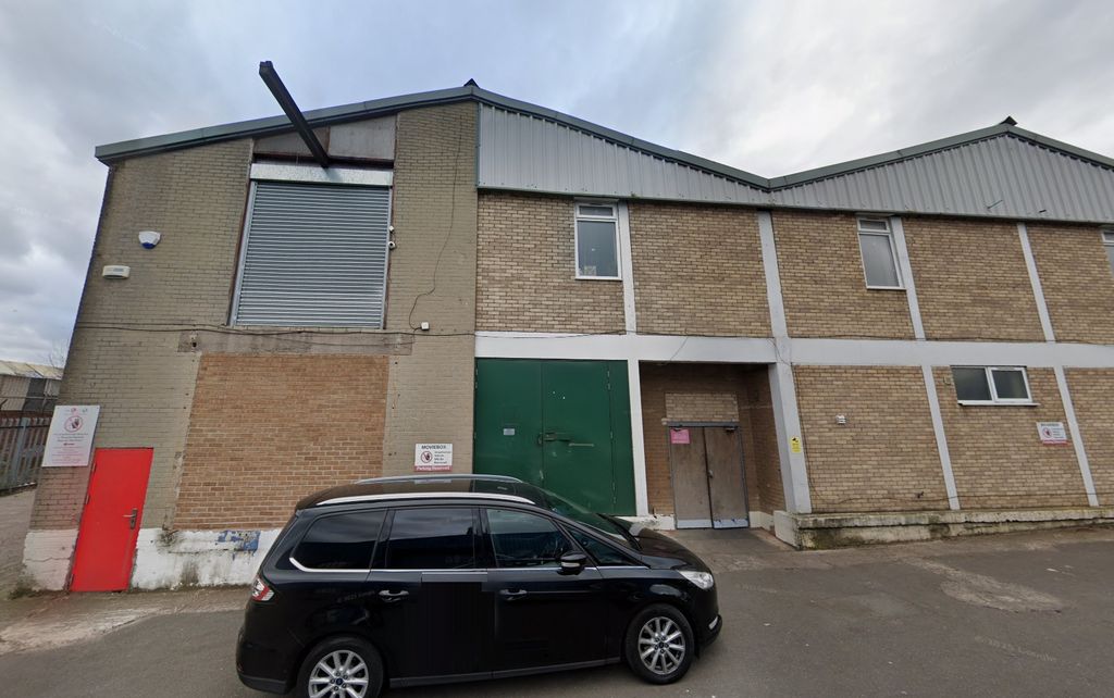 Property photo 1 of 8