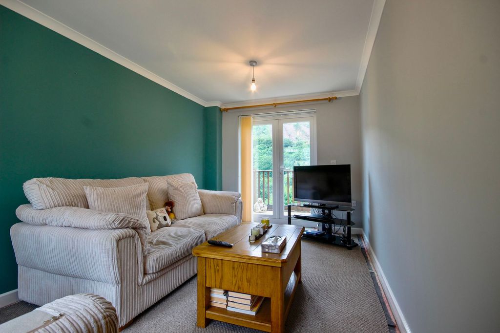 Property photo 3 of 24