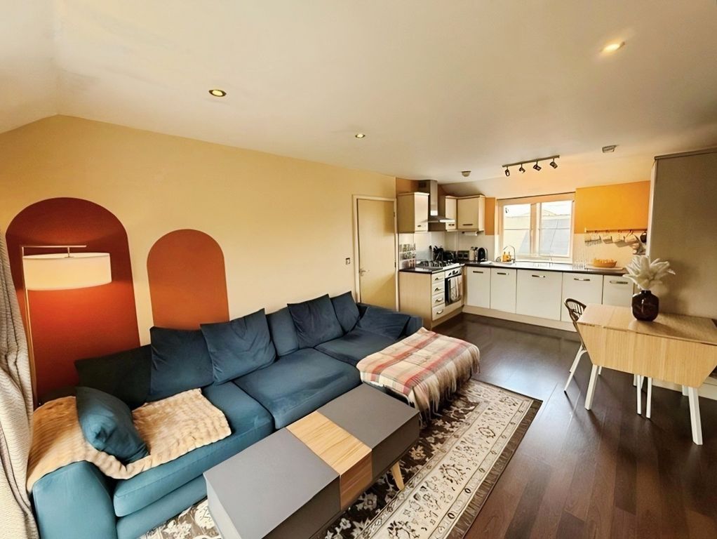 Property photo 3 of 12