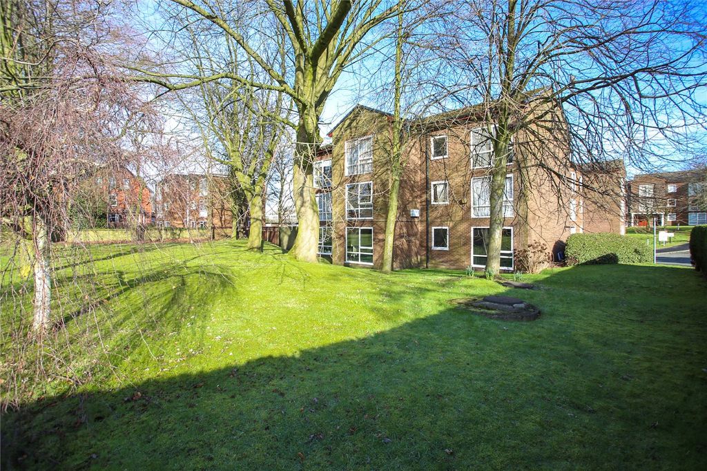 Property photo 1 of 7 External