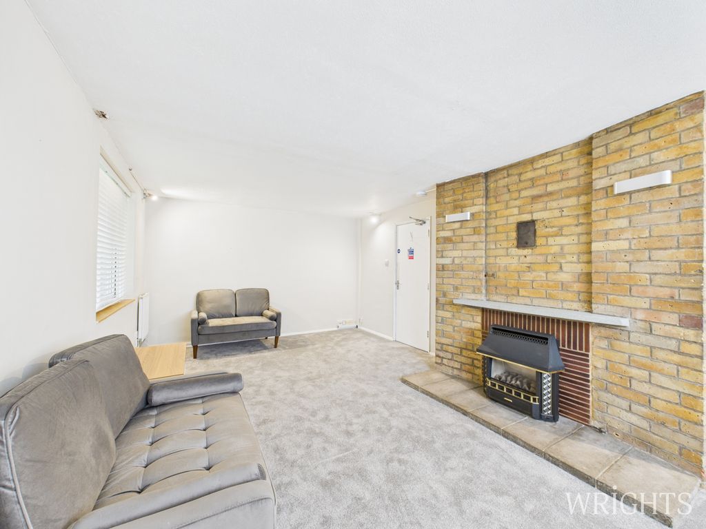 Property photo 3 of 20