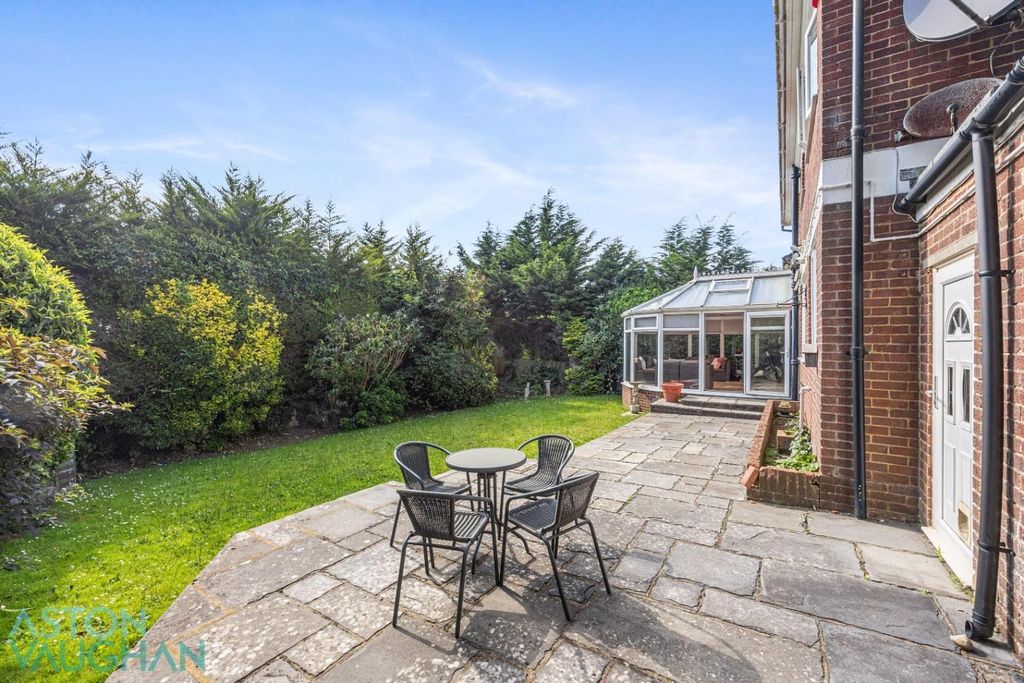 Property photo 3 of 22 4702422