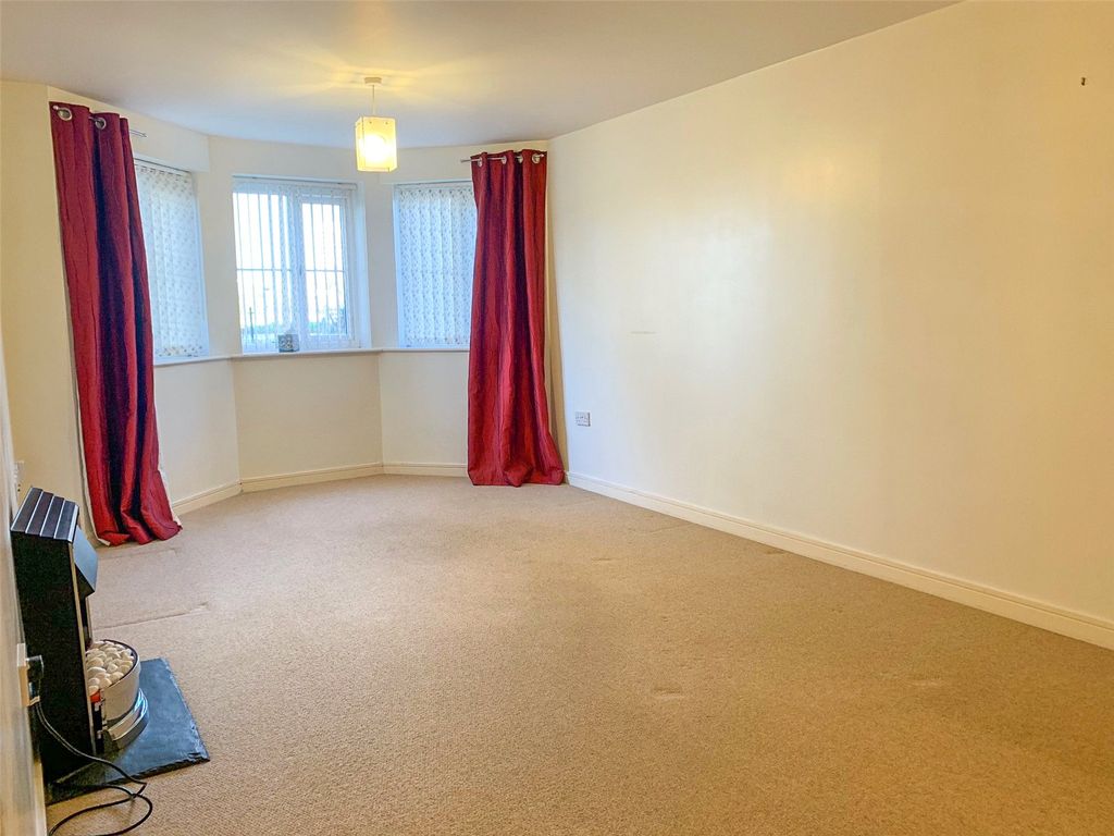 Property photo 2 of 11 Picture No. 04