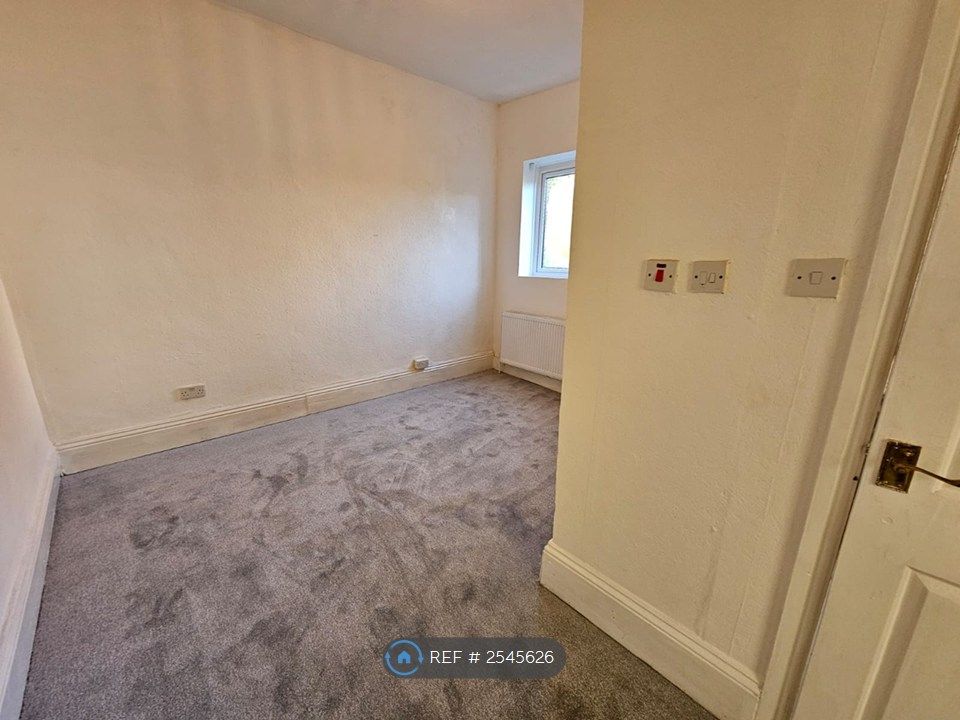 Property photo 2 of 3