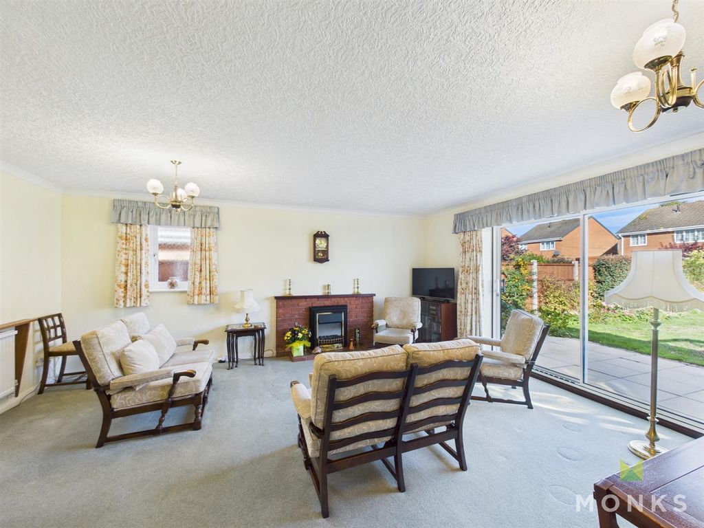 Property photo 3 of 16 Cam01348G0-Pr0770-Still017.Jpg