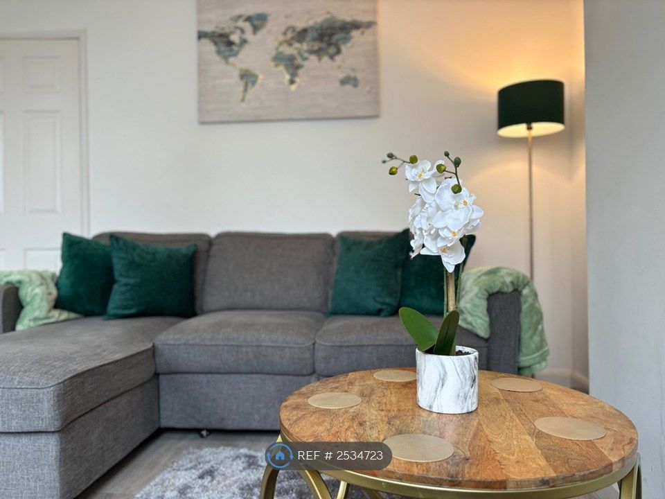 Property photo 1 of 31