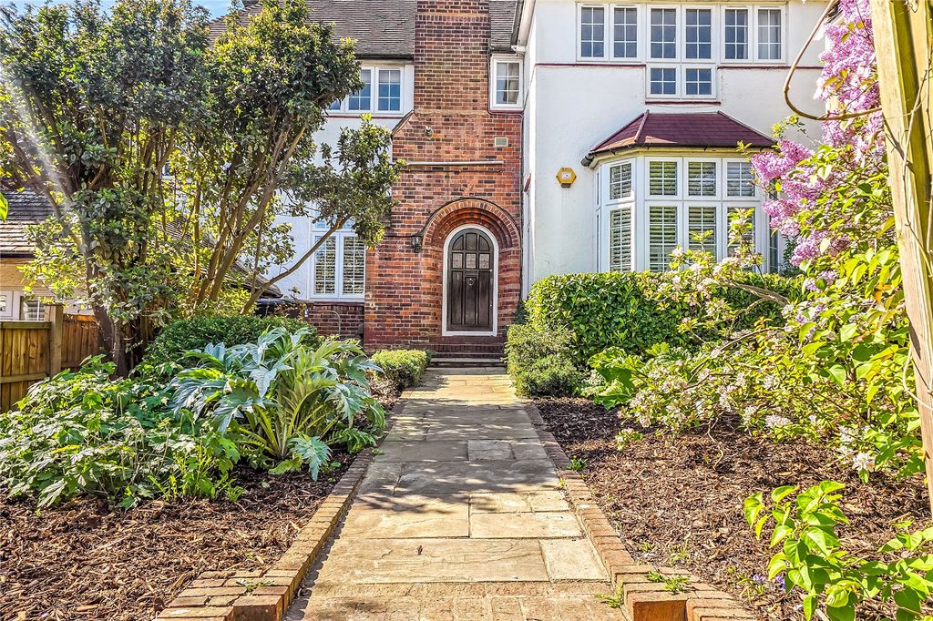 Property photo 3 of 19 Picture No. 01