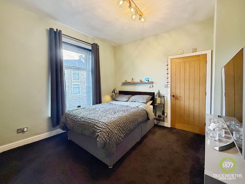 Property photo 3 of 23