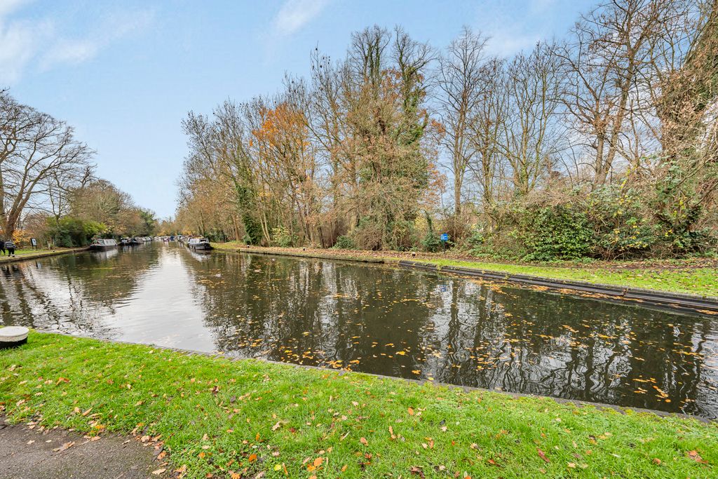 Property photo 3 of 25 Photo Dec 08 2025, 11 46 21 Am