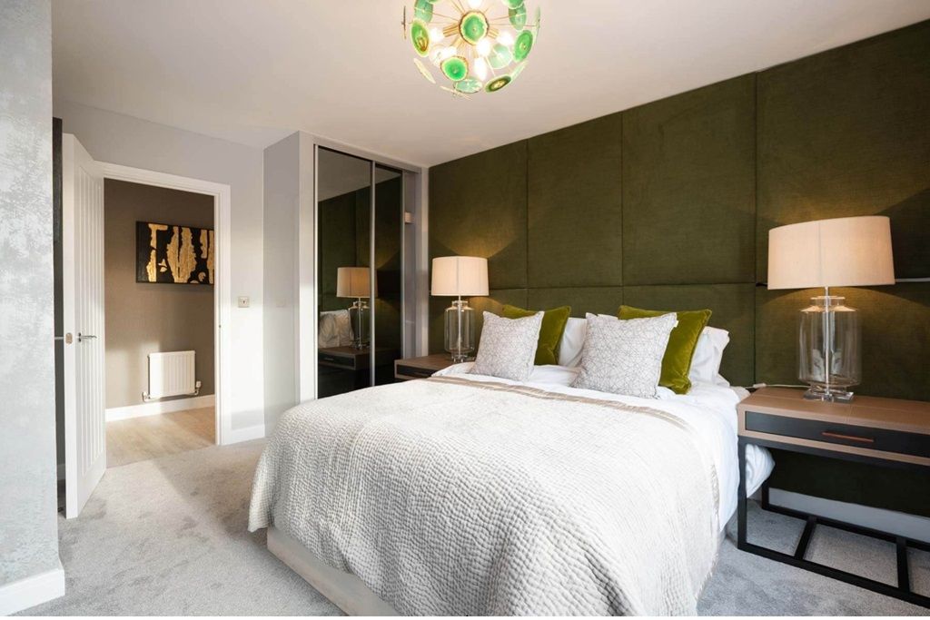 Property photo 1 of 11 The Main Bedroom Is A Room For You To Relax In