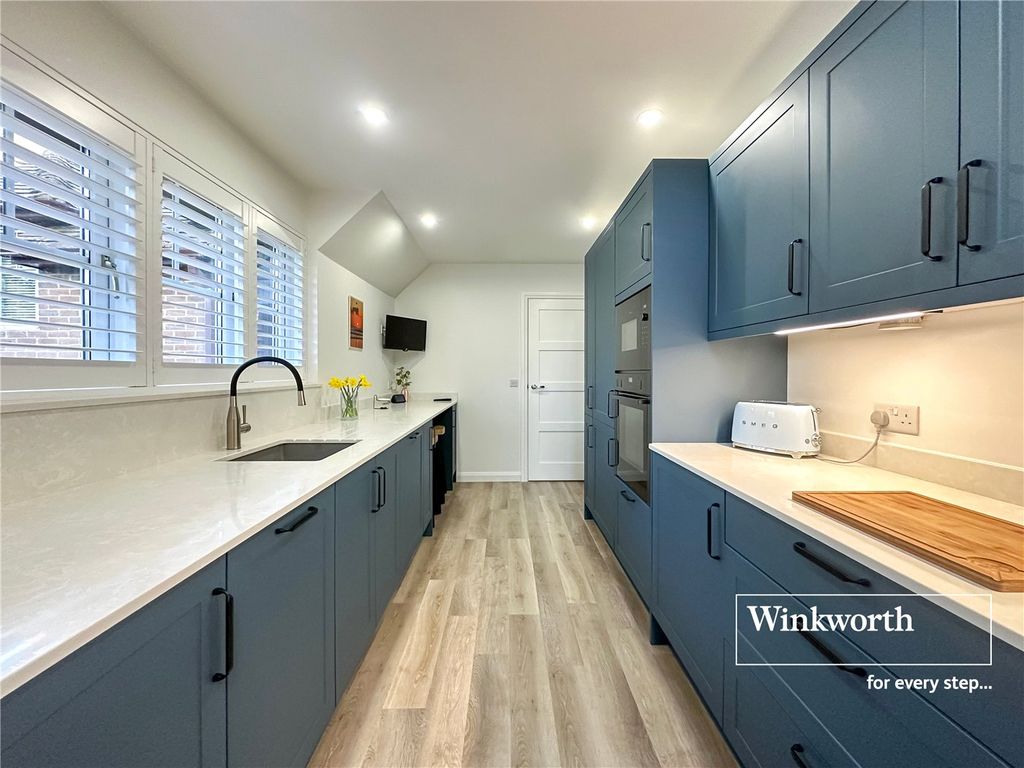 Property photo 2 of 19 Picture No. 20