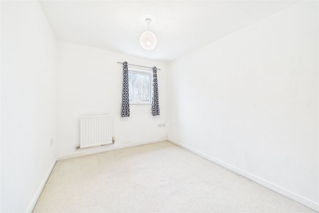 Property photo 2 of 6 Picture No. 19