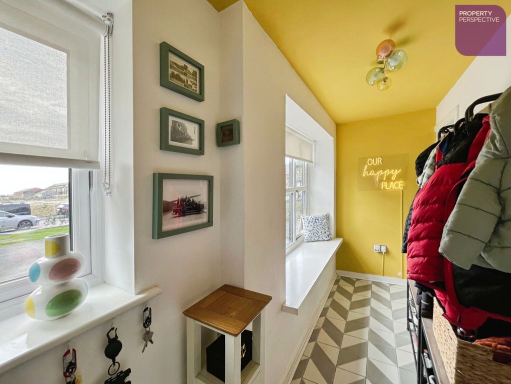 Property photo 2 of 15 Entrance Hallway