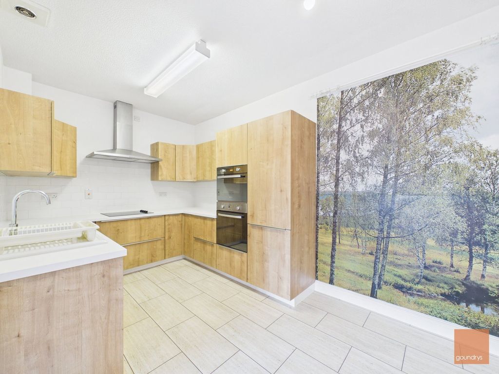 Property photo 3 of 24