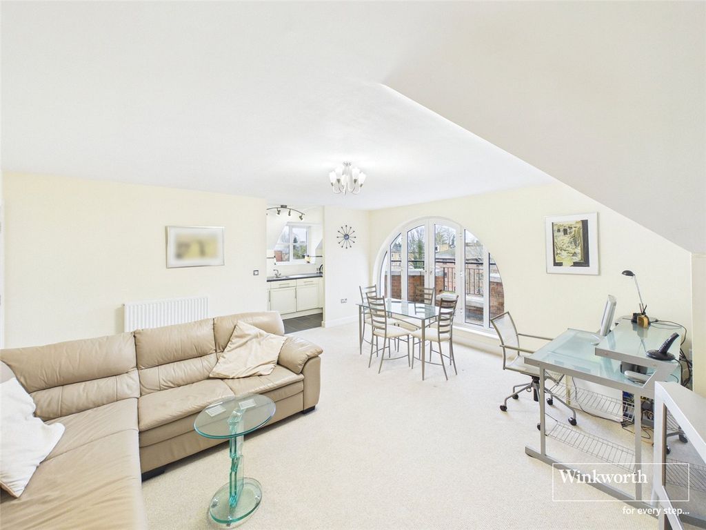 Property photo 3 of 22 Picture No. 25