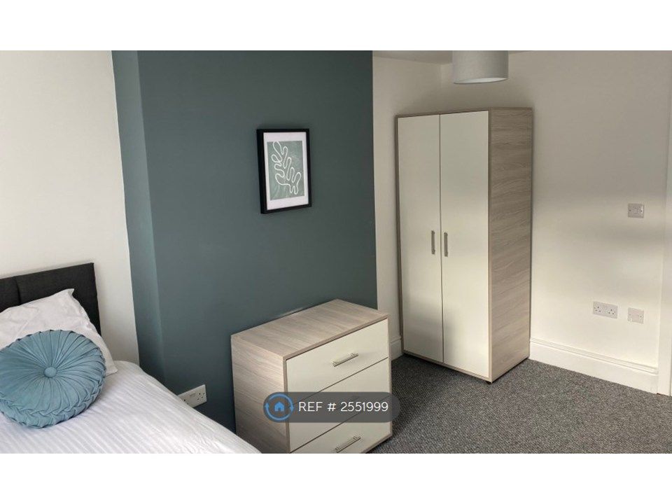 Property photo 3 of 13 Double Room £450 Pcm - Available 2nd January