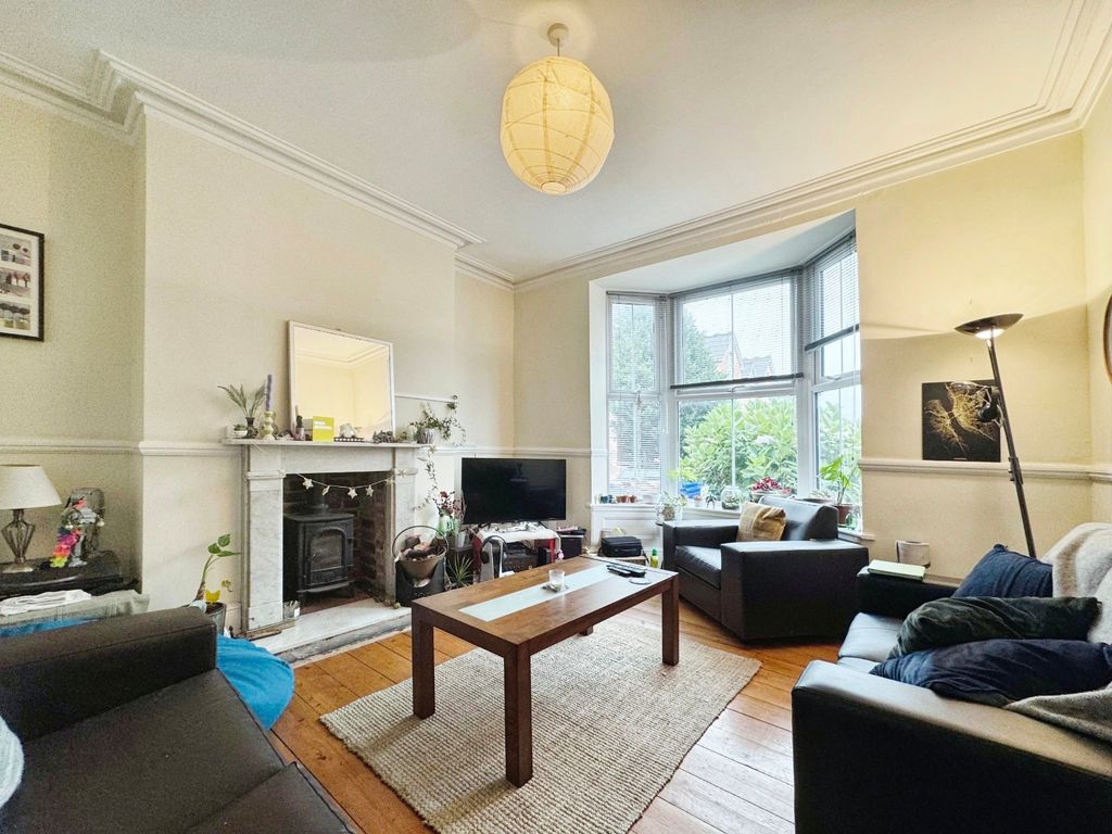 Property photo 2 of 19 Picture No. 21
