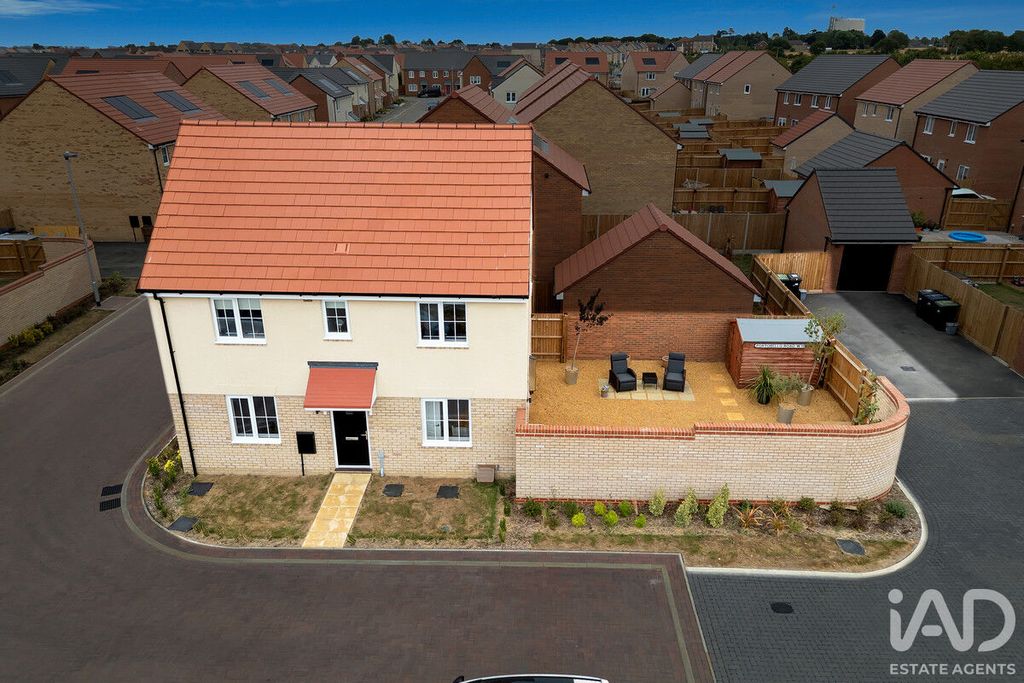 Property photo 1 of 31
