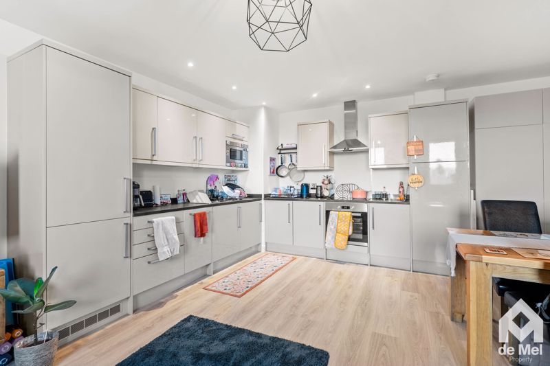 Property photo 2 of 10 Photo 5