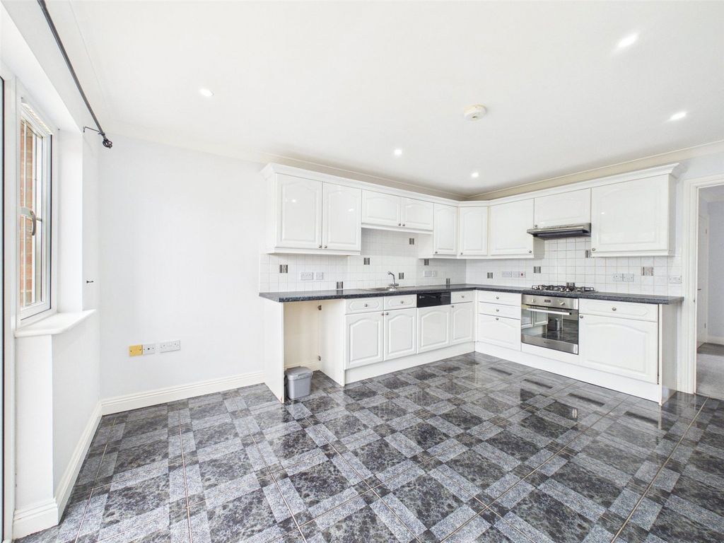 Property photo 3 of 27 Picture No. 06