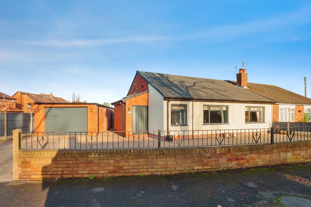 Property photo 2 of 20 Pbox-Img.Jpg