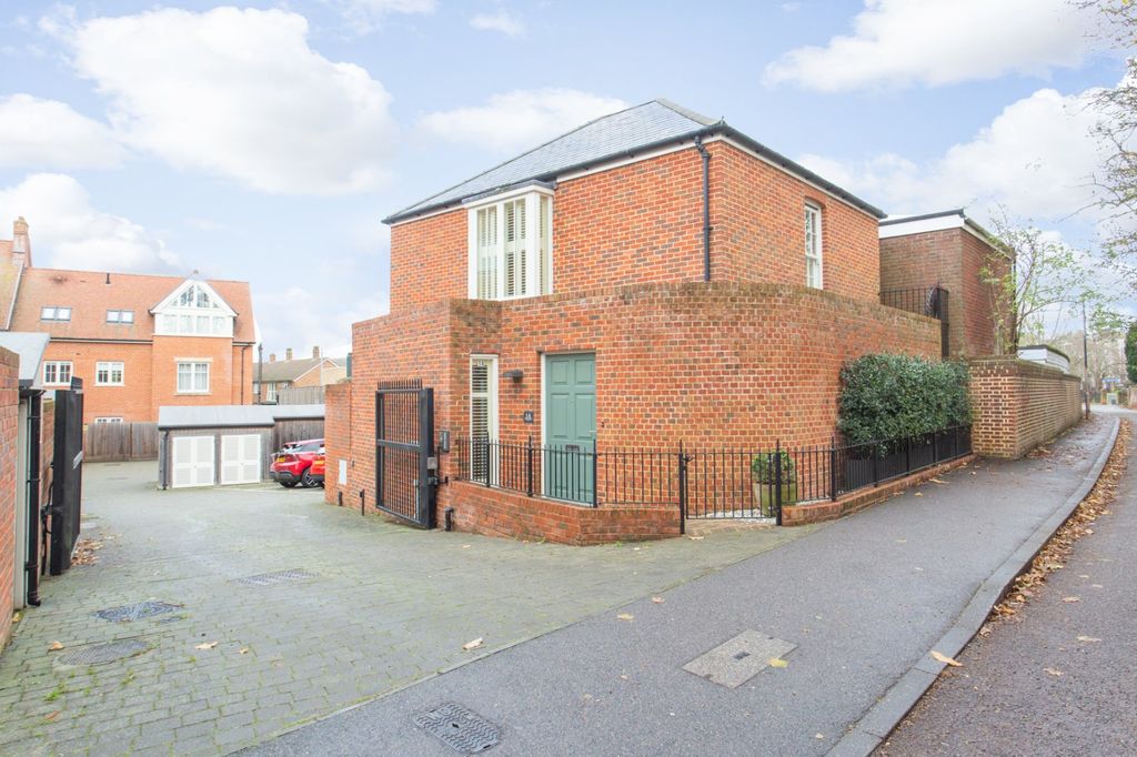 Property photo 1 of 18 Picture 1