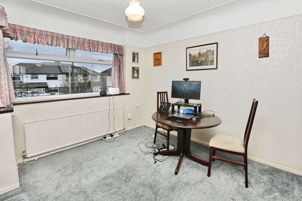 Property photo 2 of 15 Dining Room