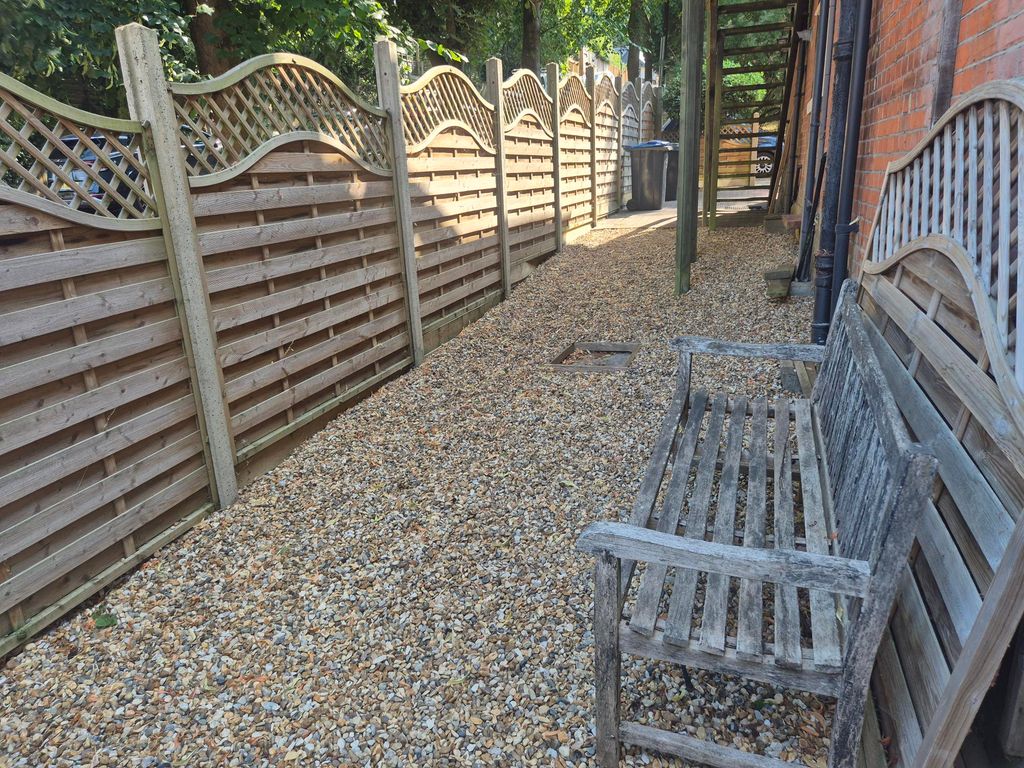 Property photo 2 of 7