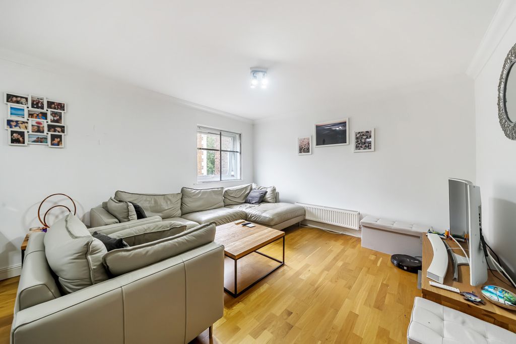 Property photo 1 of 17 1333201-5-688Ff86...