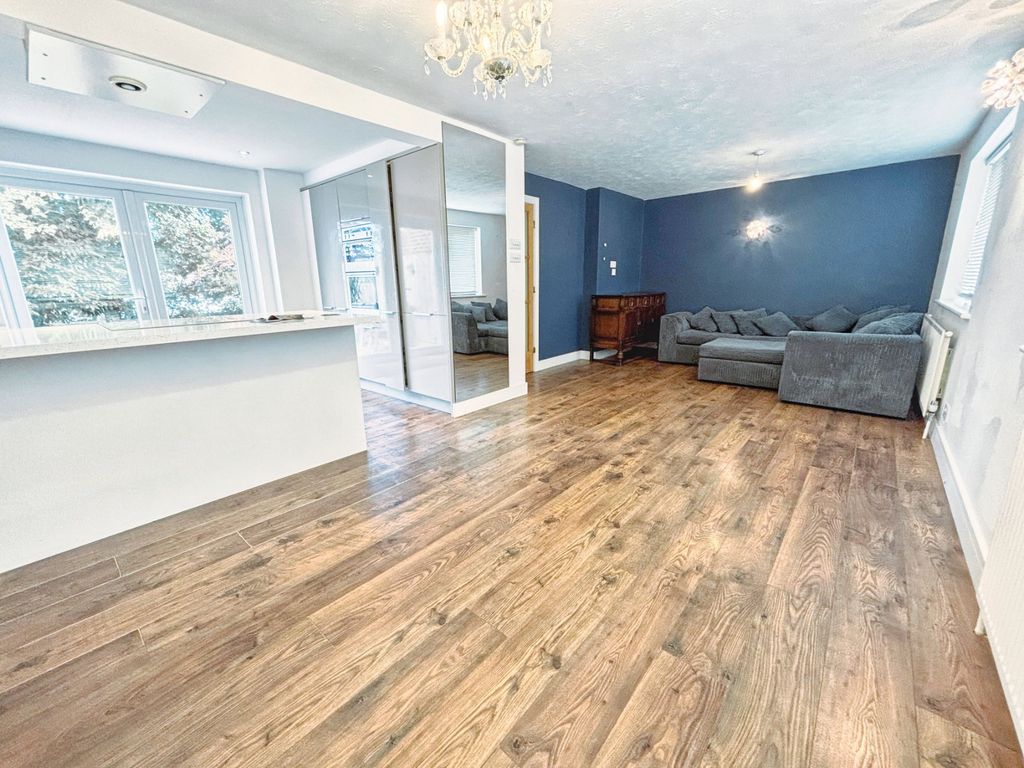 Property photo 2 of 11 Picture No. 05