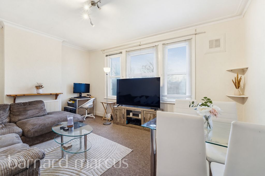 Property photo 1 of 8 Reception Room