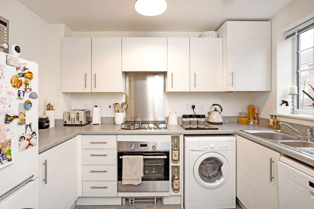 Property photo 2 of 8