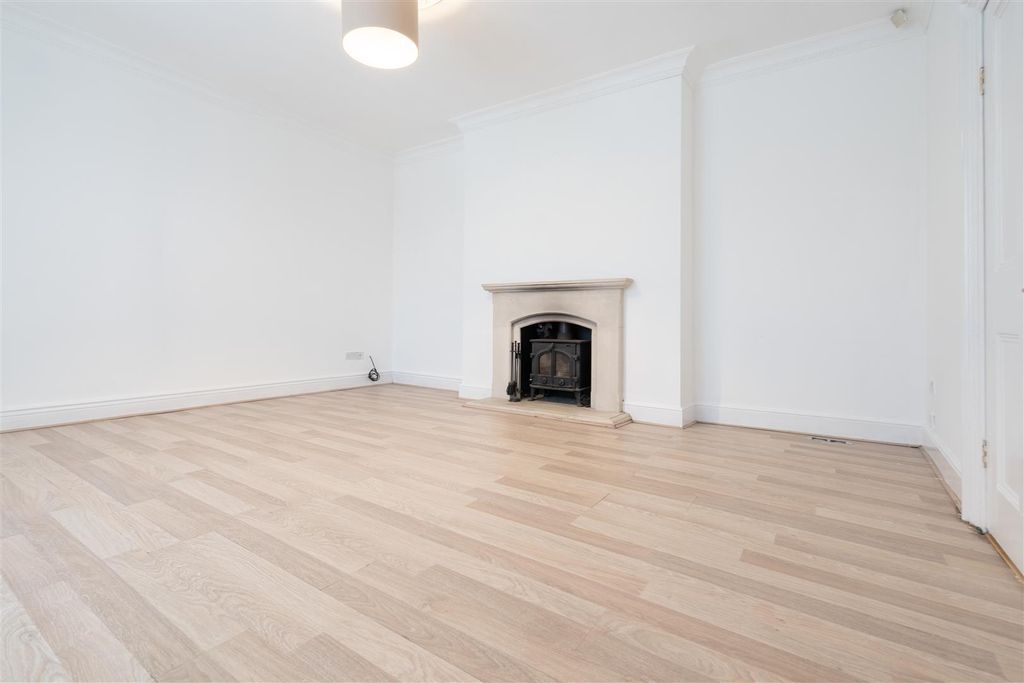 Property photo 3 of 8 Living Room